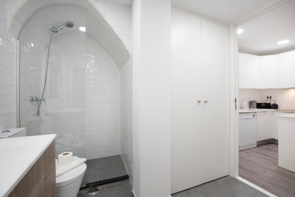Santa Marta Cozy Apt W/ Ac Lisboa Eksteriør bilde