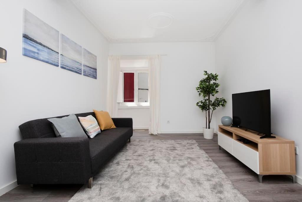 Santa Marta Cozy Apt W/ Ac Lisboa Eksteriør bilde
