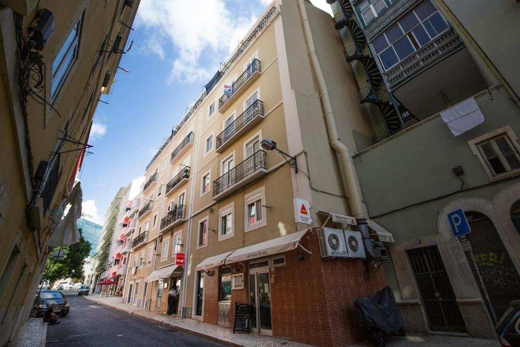 Santa Marta Cozy Apt W/ Ac Lisboa Eksteriør bilde